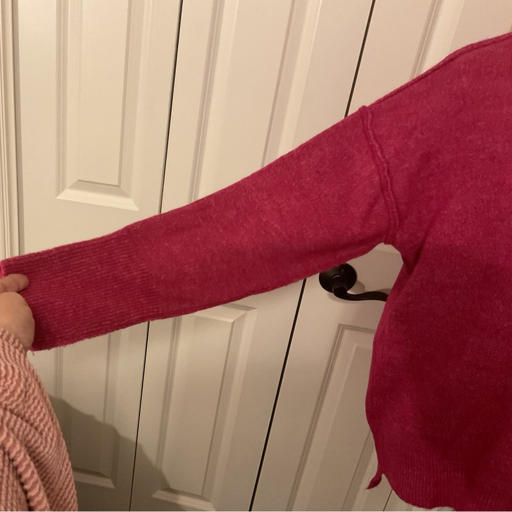 Women's Pink Sweater -NWT - Picture 8 of 16